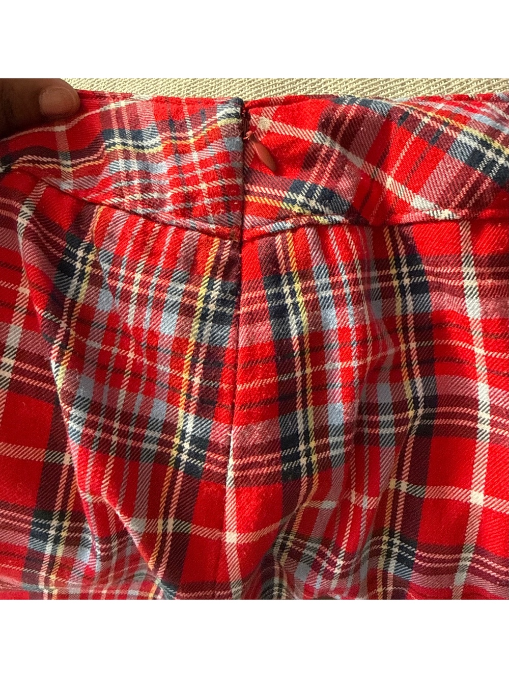 Vintage Y2K Abercrombie & Fitch Red Plaid Pleated Mini Skirt Size 6 - Picture 8 of 9